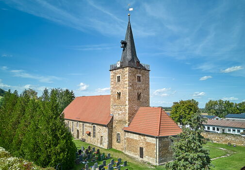 Impressionen aus Haarhausen: Kirche St. Nikolaus